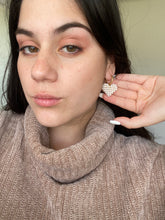 Cargar imagen en el visor de la galería, Amelia Earrings