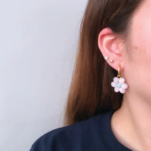 Cargar imagen en el visor de la galería, Flower Plus Earrings
