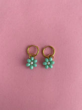Cargar imagen en el visor de la galería, Flower Earrings Mint
